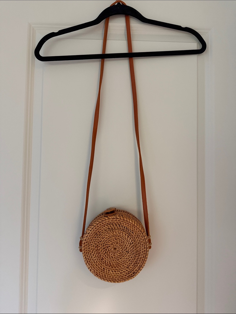 Woven Round Crossbody Bag in Tan